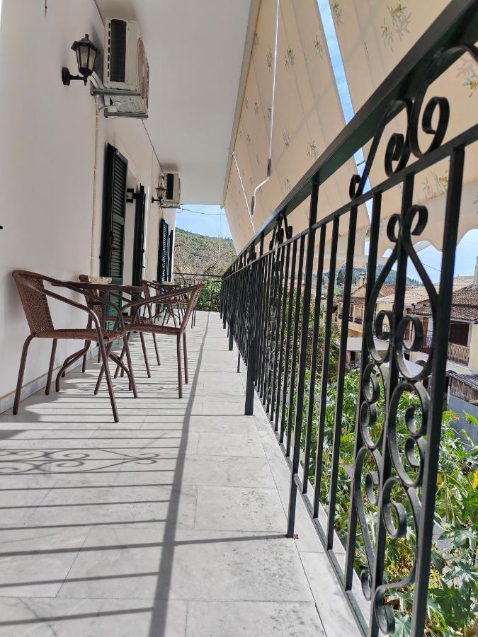 אגיוס יואניס פריסטרון Vacation House In Stroggili מראה חיצוני תמונה